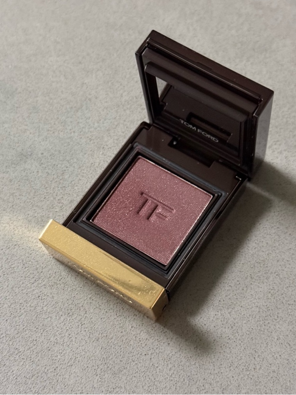 Tom Ford Single Eyeshadow 05videotape suede